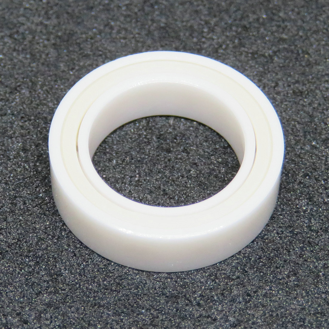 6700CE Full Ceramic Deep Groove Ball Bearing 10x15x4mm ZrO2 Zirconia Thin Wall Miniature Bearing.jpg 6700CE Full Ceramic Deep Groove Ball Bearing 10x15x4mm ZrO2 Zirconia Thin Wall Miniature Bearing.jpg