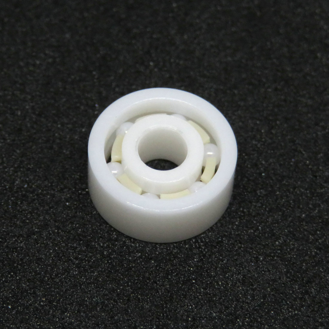 Ultra Smooth R2CE Full Zirconia Ceramic Ball Bearing 1/8x3/8x5/32 Open Mini Bearing For Spinning Reel Modification.jpg Ultra Smooth R2CE Full Zirconia Ceramic Ball Bearing 1/8x3/8x5/32 Open Mini Bearing For Spinning Reel Modification.jpg